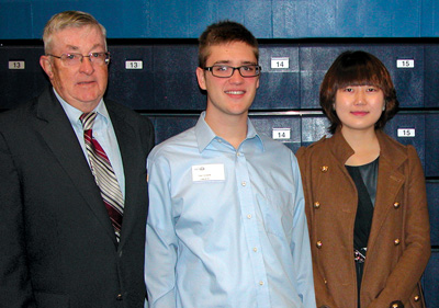 Jerome Gavin (left), father of the late Dr. Peter Gavin, ’92, joins the Gavin Family Scholarship’s first recipients, Tyler Coccarelli and Eunna Huh. Both students are juniors majoring in Chemistry.