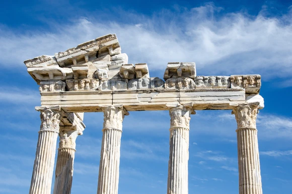 ruins of the temple of apollo