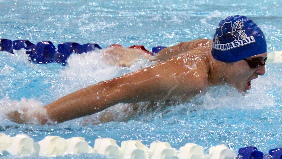 Matthew Dunn swimming