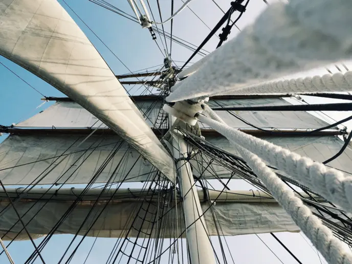 photo of ship rigging