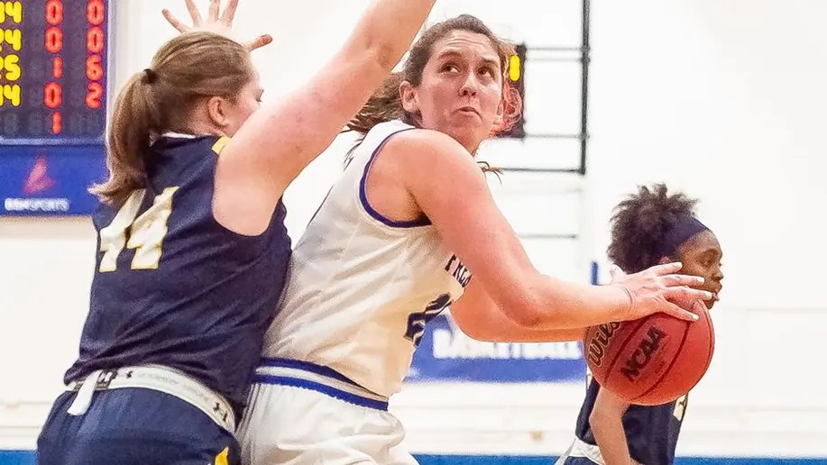 women playing basketball