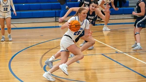 Allie Wandell in action on the basketball court