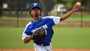 Kenny Ynoa pitching